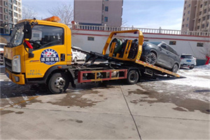 龙潭区救援拖车费用怎么算