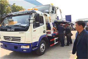 龙潭区汽车道路救援拖车价格